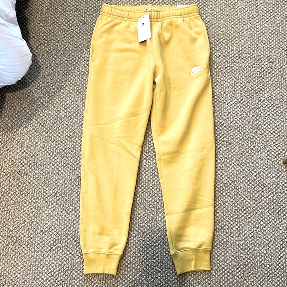 Men’s Nike joggers. - Picture 1 of 5